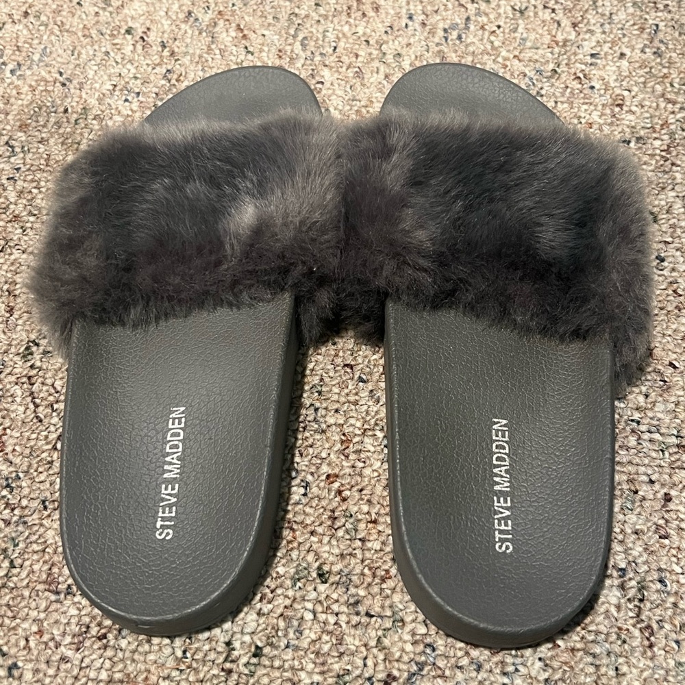 Steve Madden fur slides
